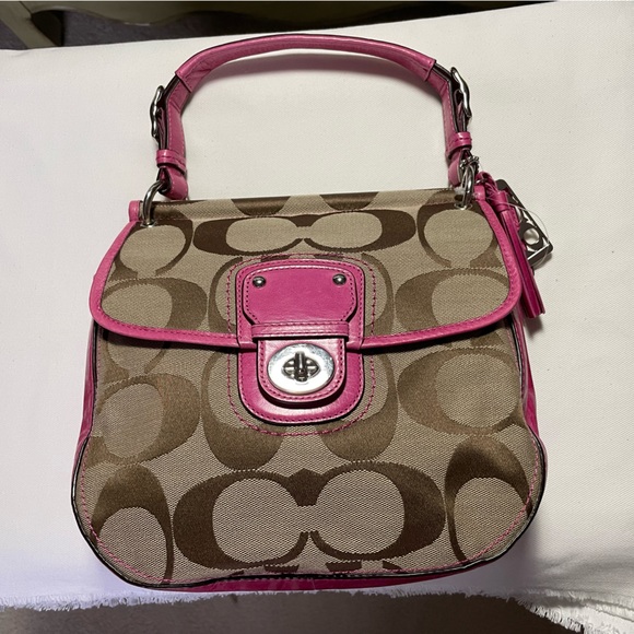 NWT COACH HANDBAG SV/Khaki/Magenta.  Shoulder strap included. - Picture 1 of 12